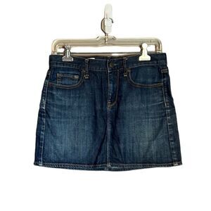 Gap dark wash denim mini skirt. Size 0